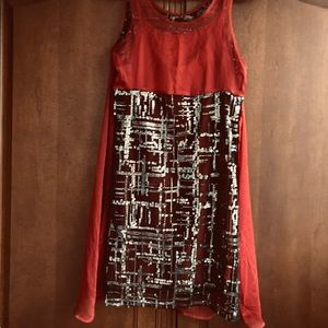 NWT Simply Vera Sequin Layered Party Dress Small Burgundy Chiffon Black …